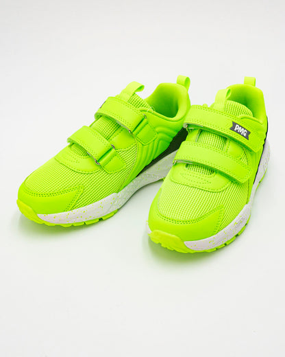 Scarpe runner fluo con strappi