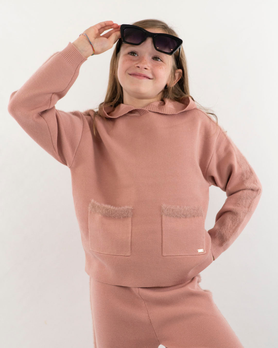 Completo 2 pz. in maglia con bordi in pelo MAYORAL