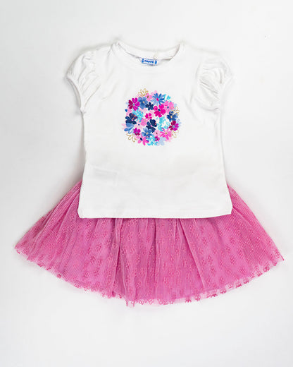 Completo con t-shirt e gonna in tulle