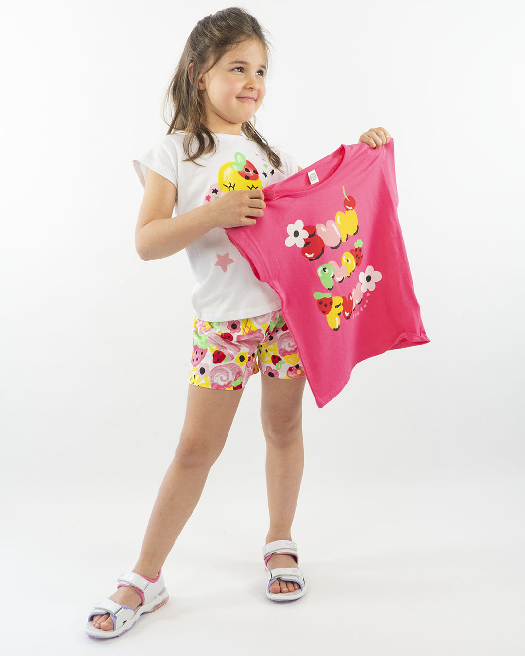 Completo con 2 t-shirt e short