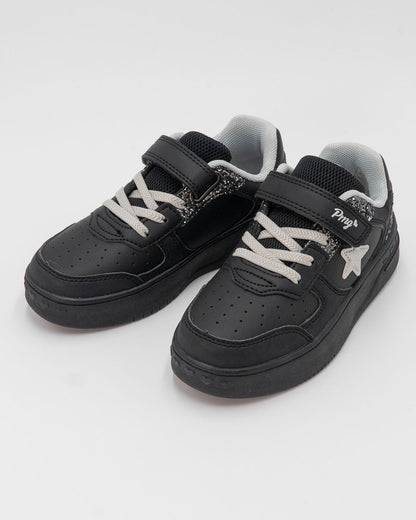 Scarpe con strappi e glitter