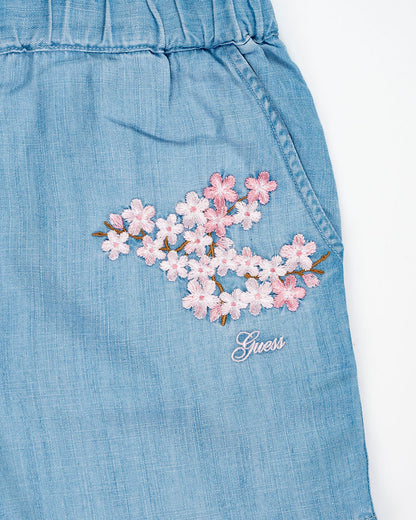 Shorts in denim con fiori ricamati