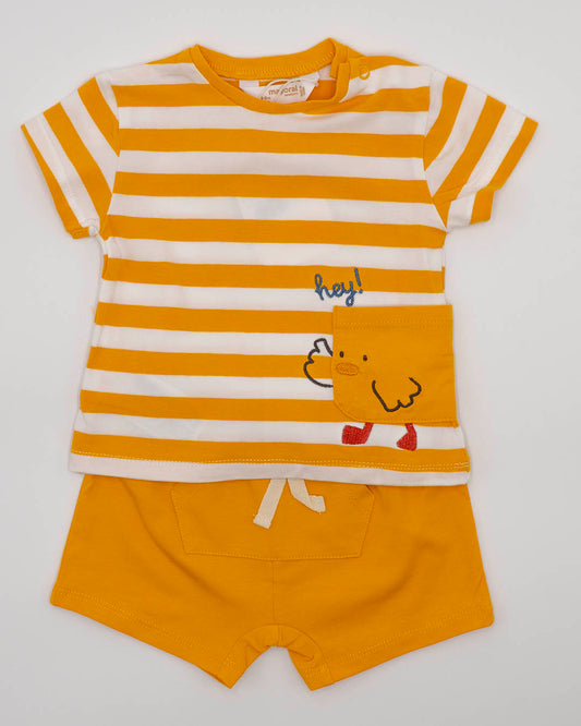 Completo rigato con pantaloncino corto