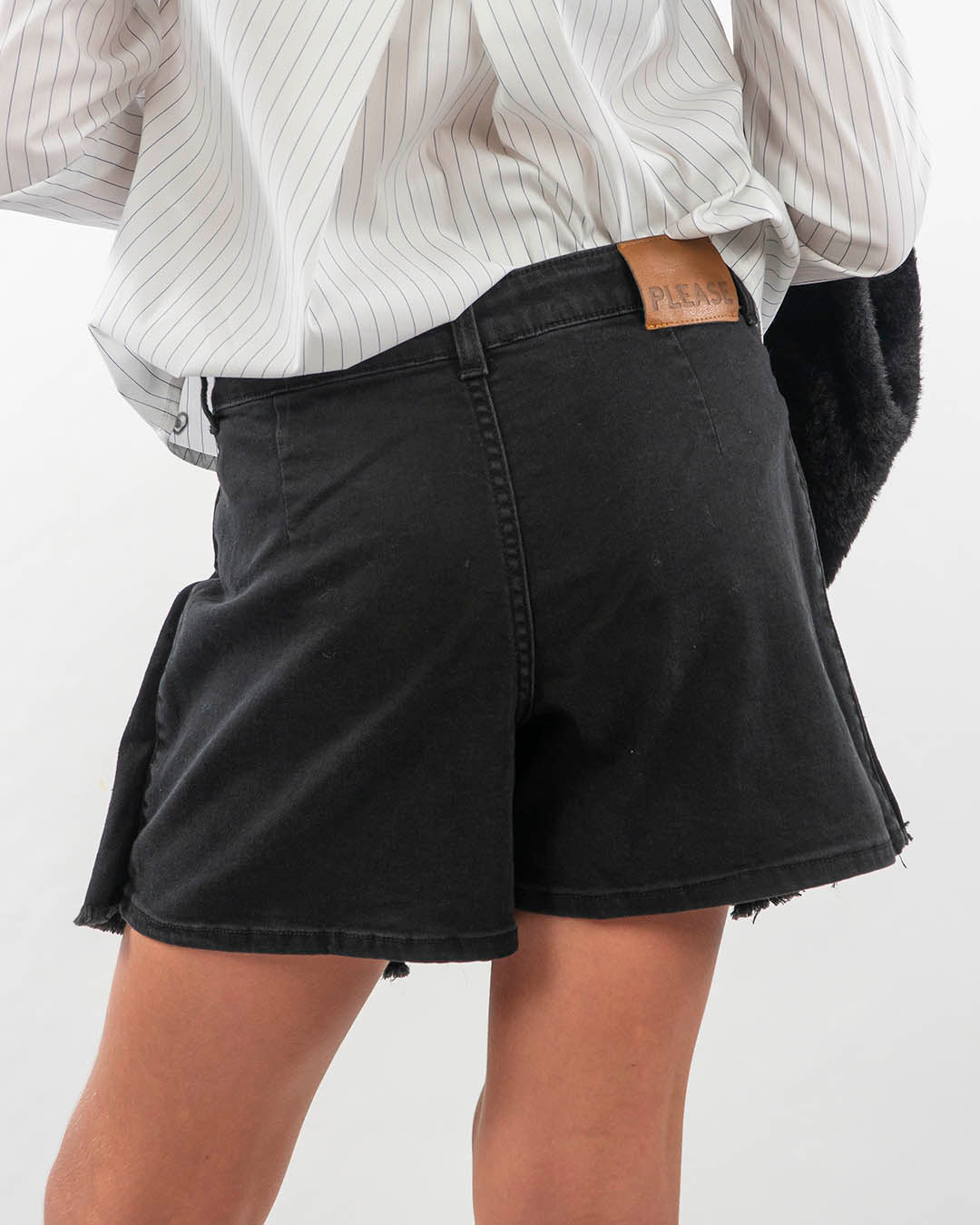 Gonna/pantaloncino in jeans a pieghe