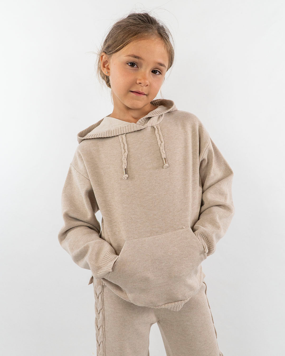 Completo in maglia con treccine MAYORAL