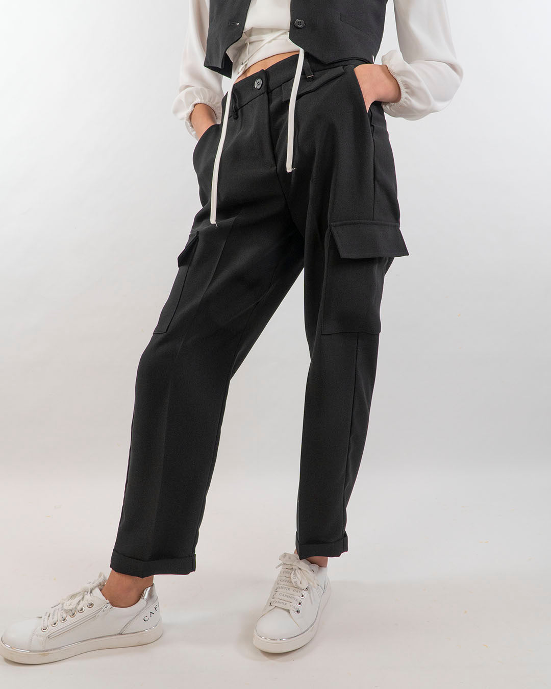 Pantaloni cargo con risvoltino