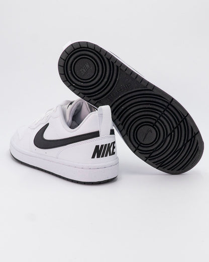Scarpe bianche con swoosh nero NIKE