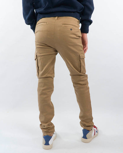 Pantalone lungo modello chino slim