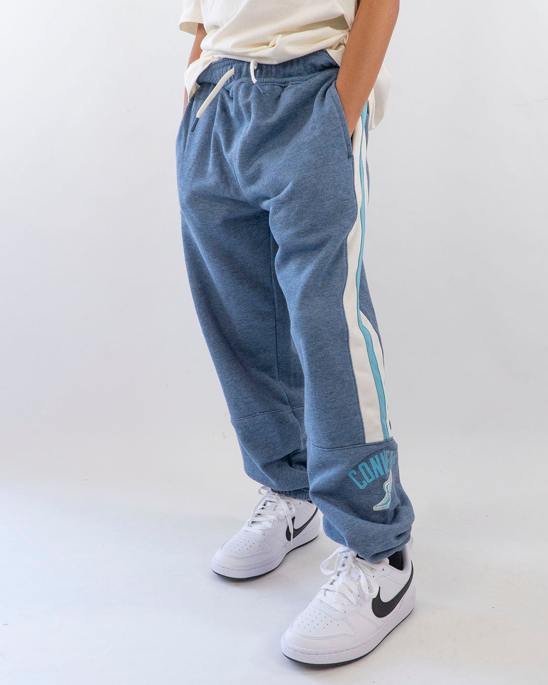 Pantaloni a peso medio con banda laterale CONVERSE