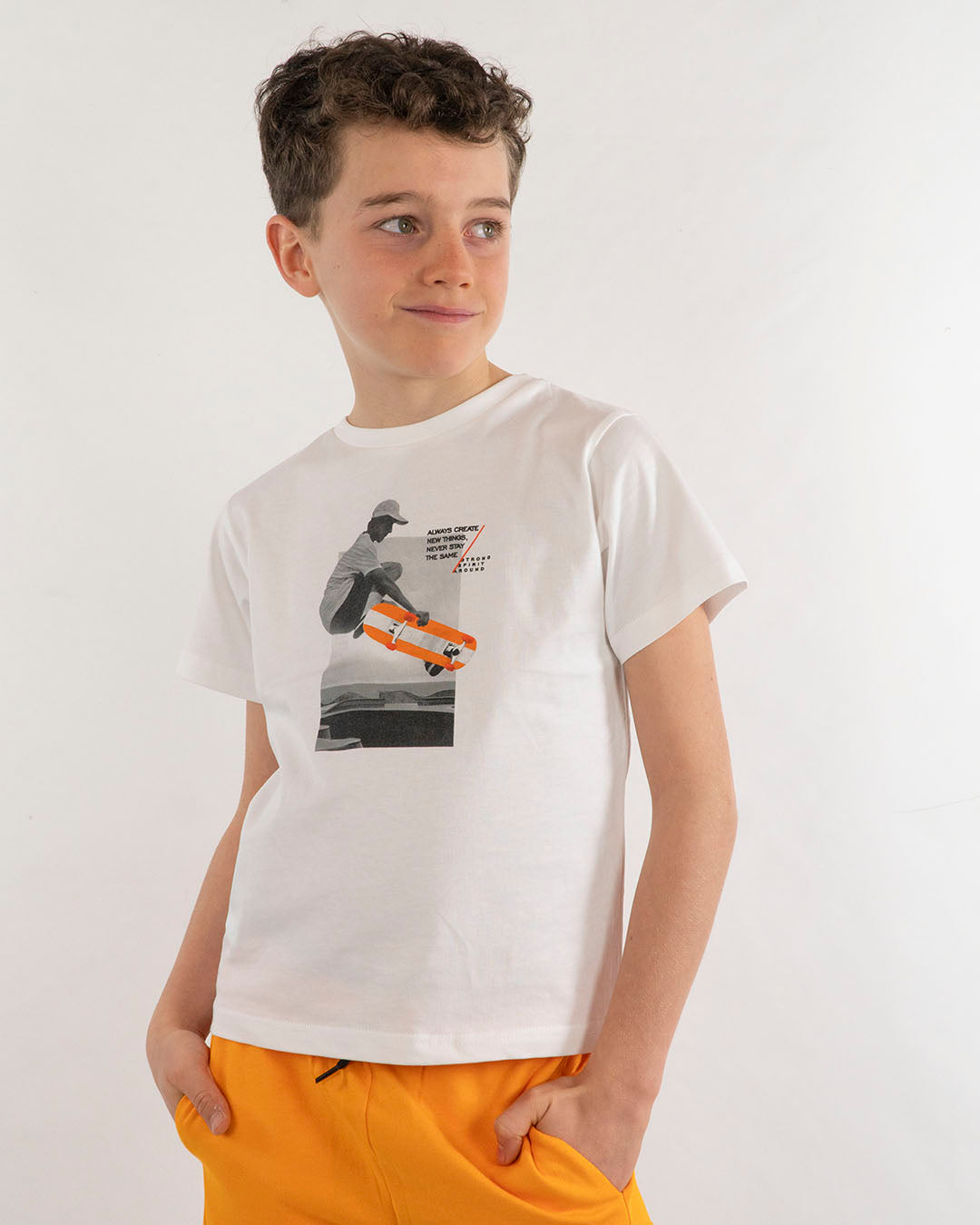 Completo 2 pz. con stampa skater MAYORAL