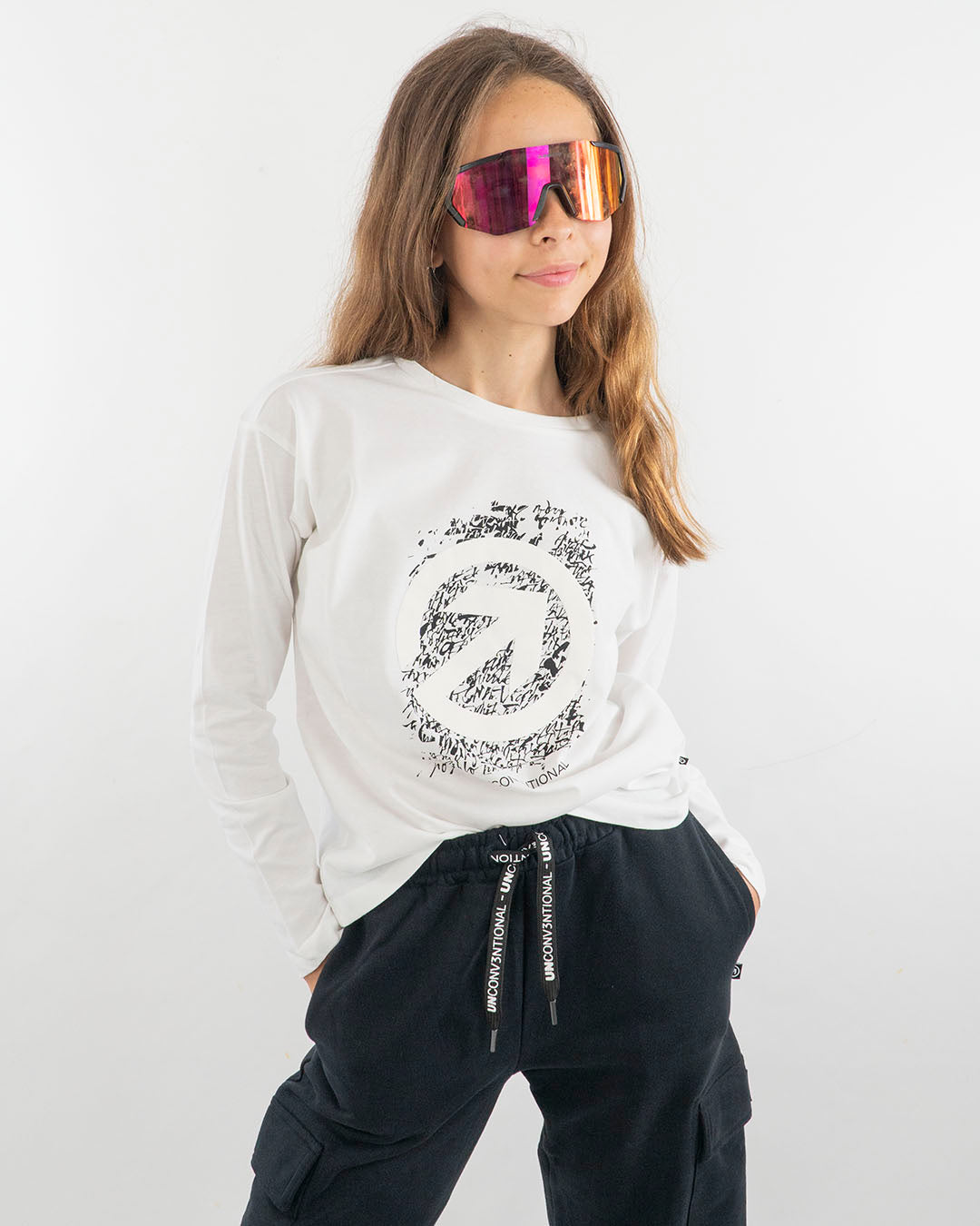 T-shirt manica lunga con grafica nera MELBY