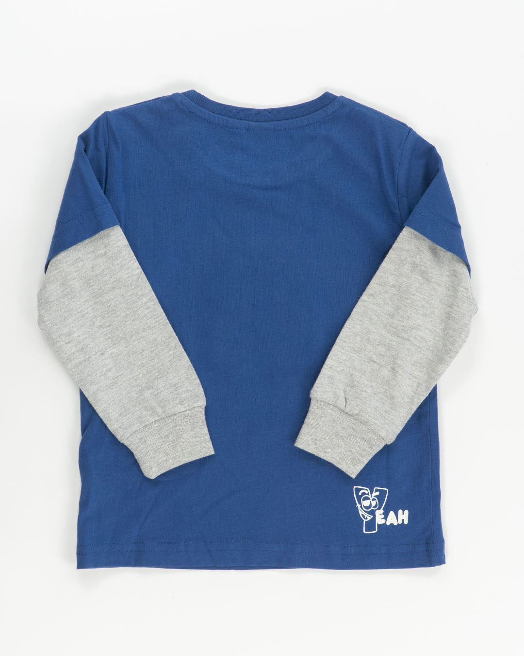 T-shirt con doppia manica ed applicazione I DO