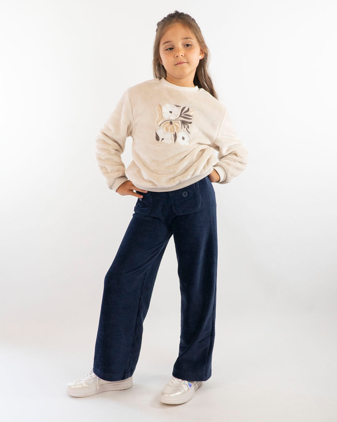 Pullover in pelo con fiori e pailettes MAYORAL
