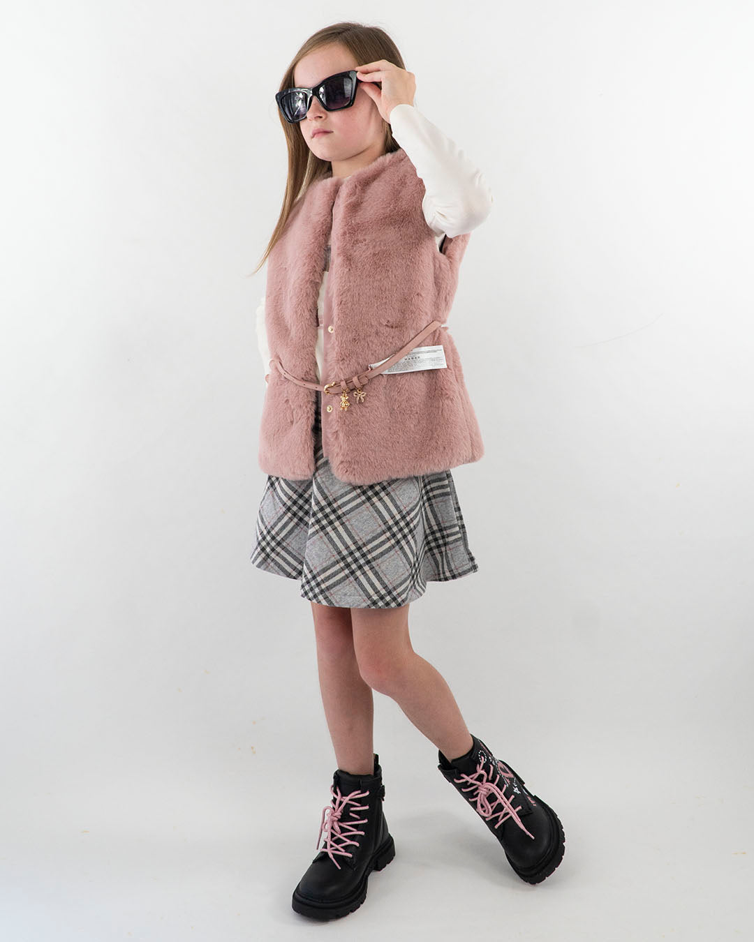Gilet in pellicciotto con cintura MAYORAL