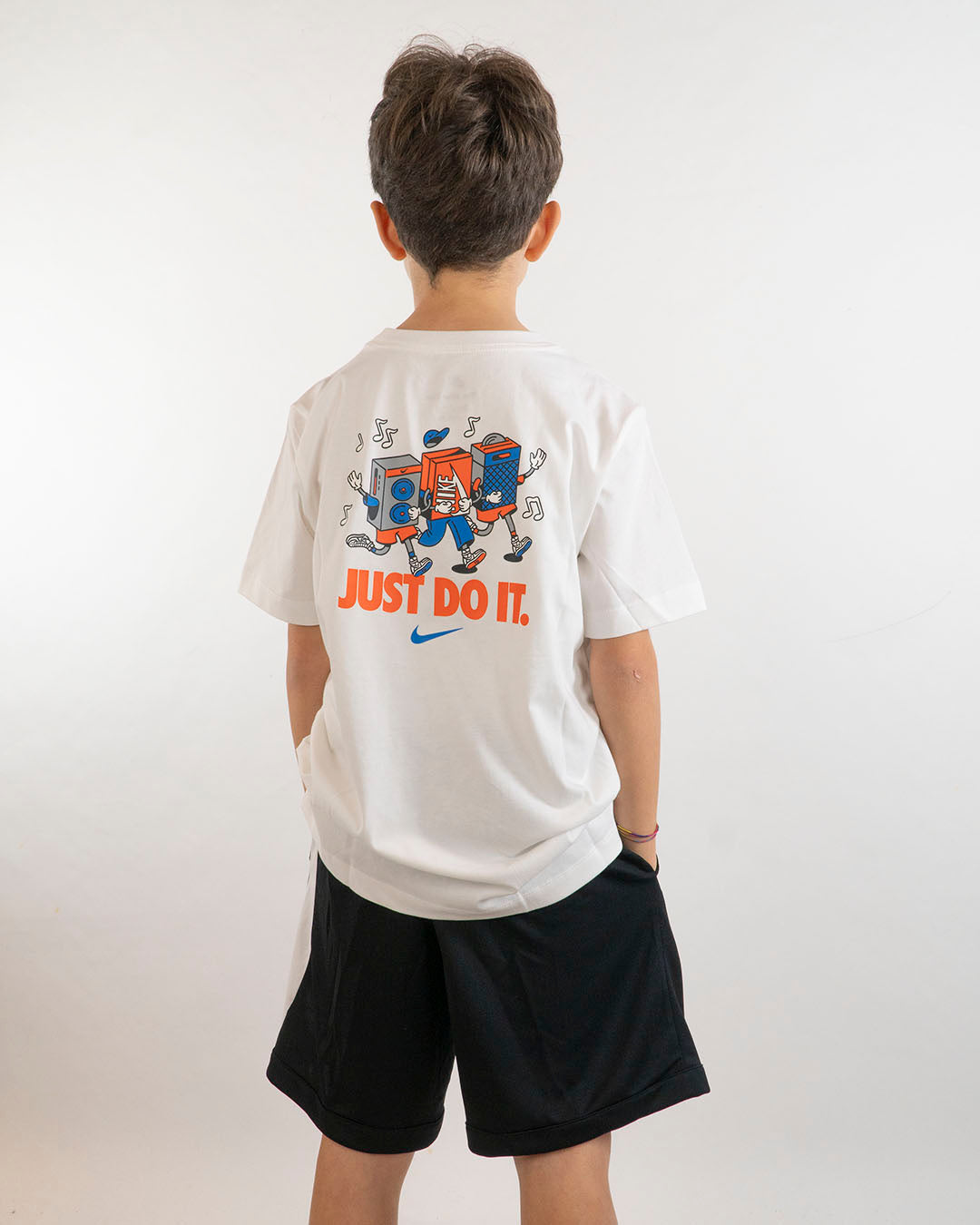 T-shirt con casse stampate sul retro NIKE