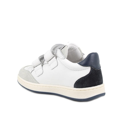 Scarpa in pelle con stella art.1424000 PRIMIGI