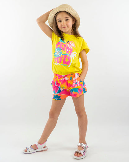 Completo con 2  t-shirt + shorts