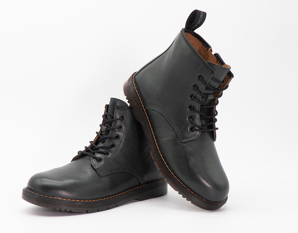 Anfibio in pelle con lacci e zip laterale GRUNLAND