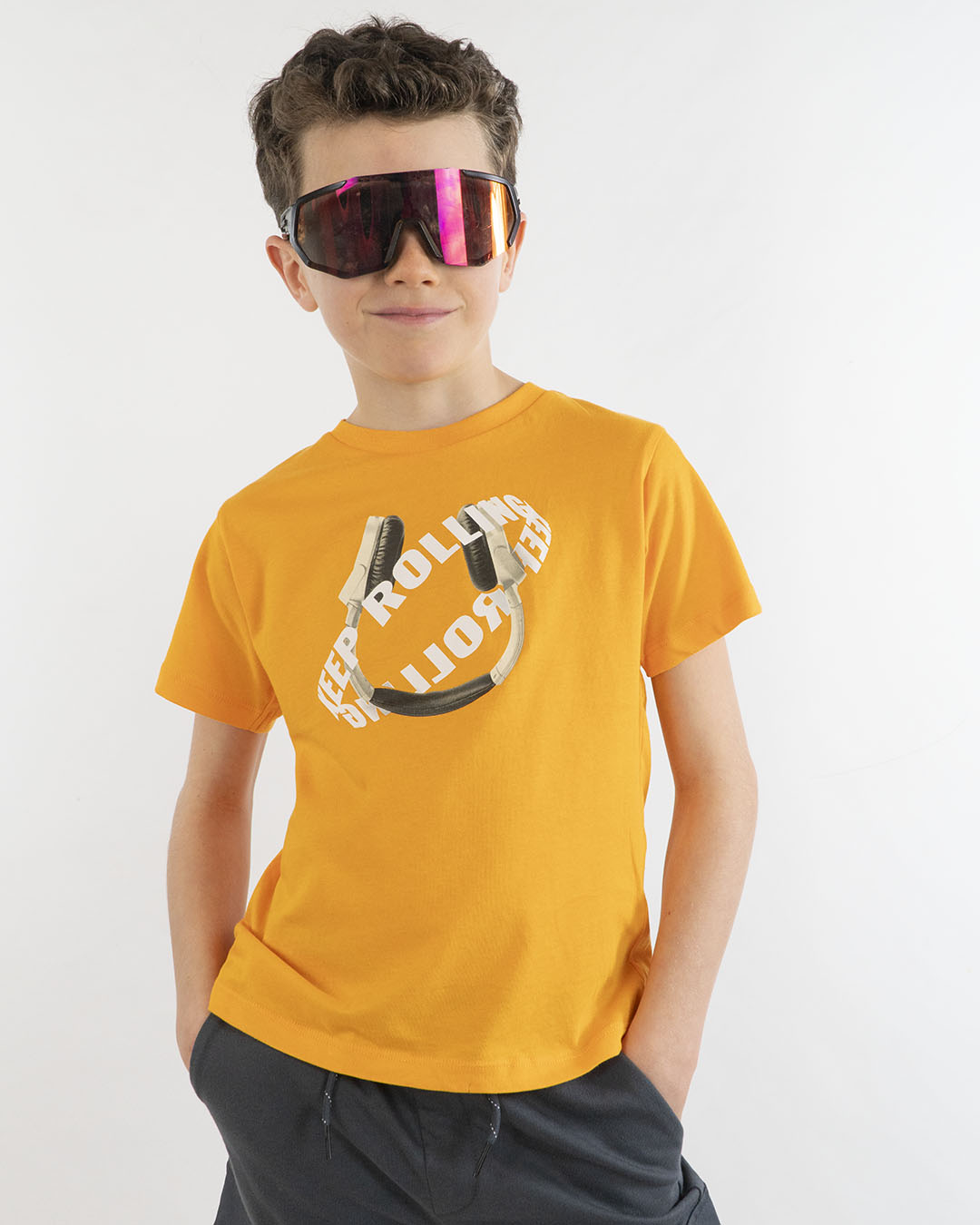 T-shirt Keep rolling con cuffie  MAYORAL