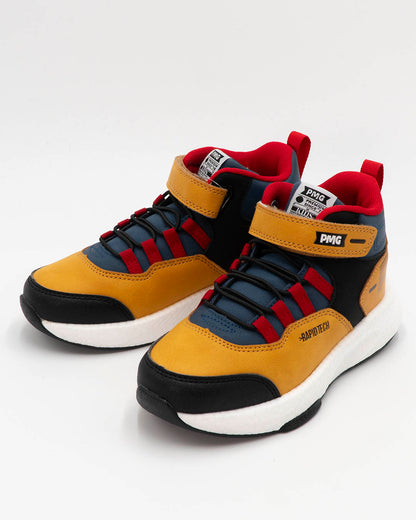 Scarpe alte con laccio elastico e strappo