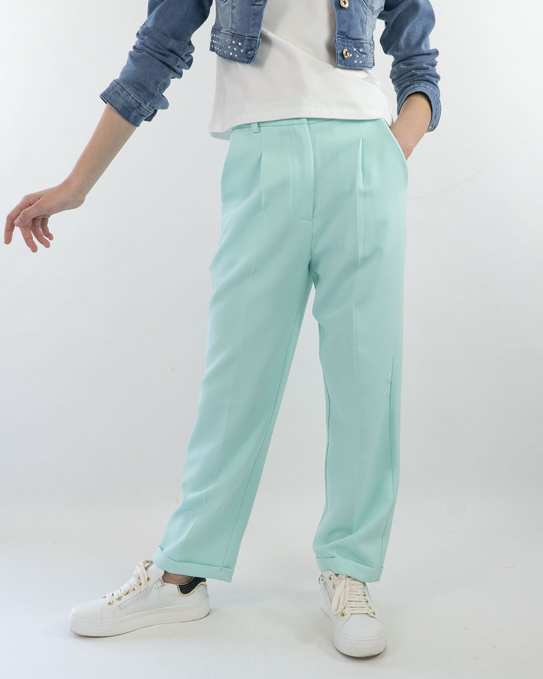 Pantaloni con pinces e risvoltino I DO