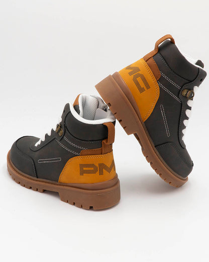 Scarponcino bicolor con lacci e zip