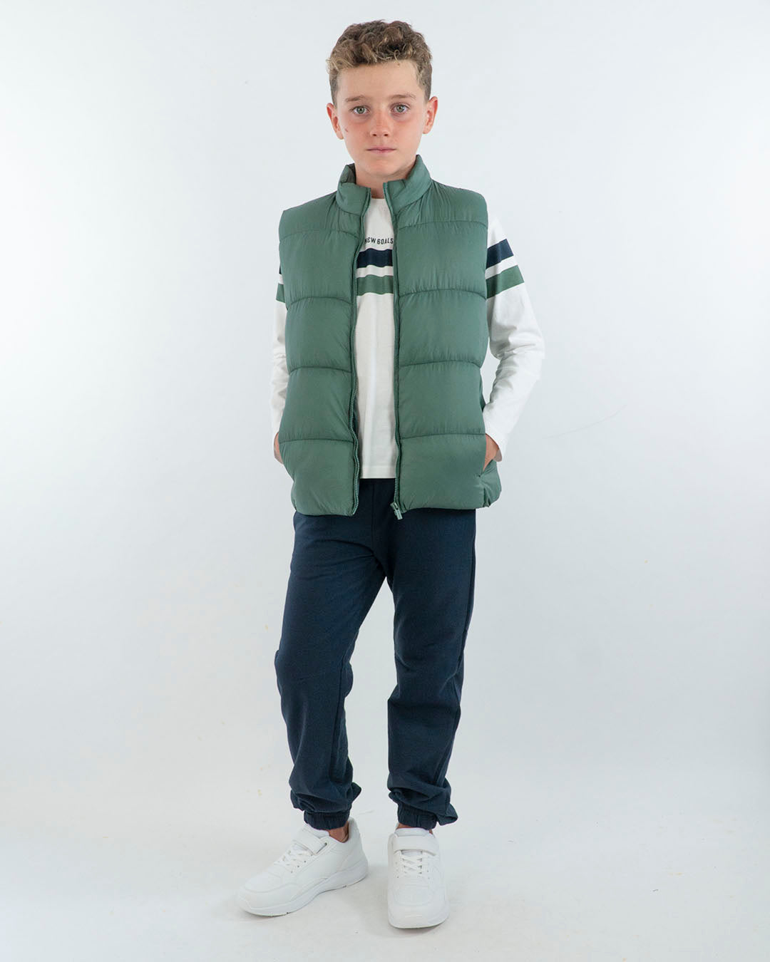 Completo 3 pz. con gilet imbottito MAYORAL
