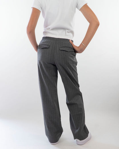Pantaloni larghi gessati con elastico in vitaGUESS