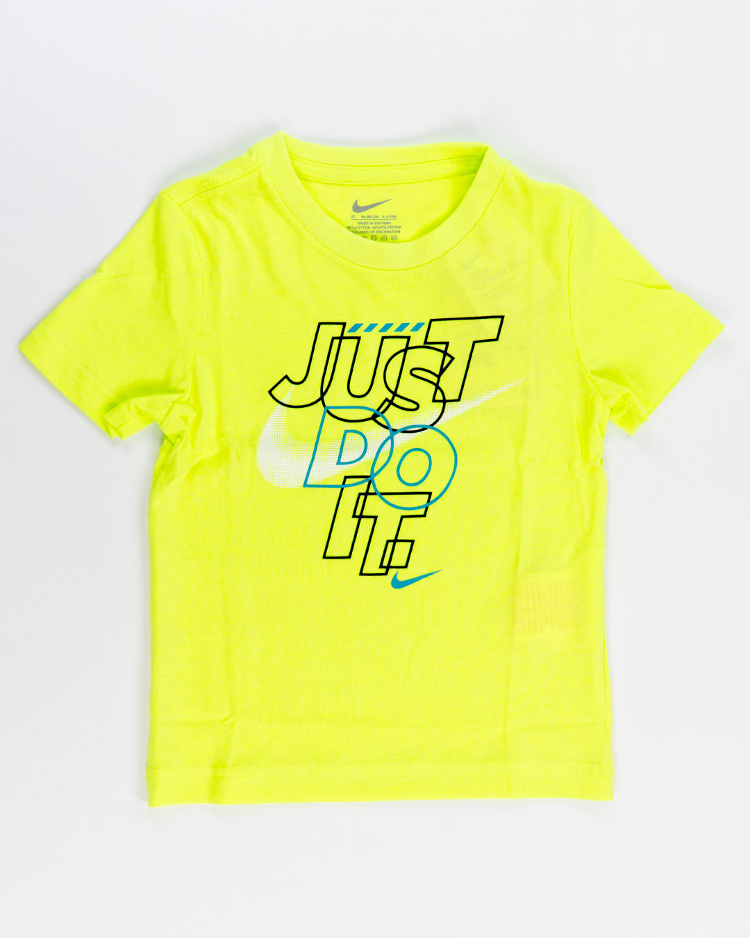 Completo 2 pz. con t-shirt fluo  NIKE