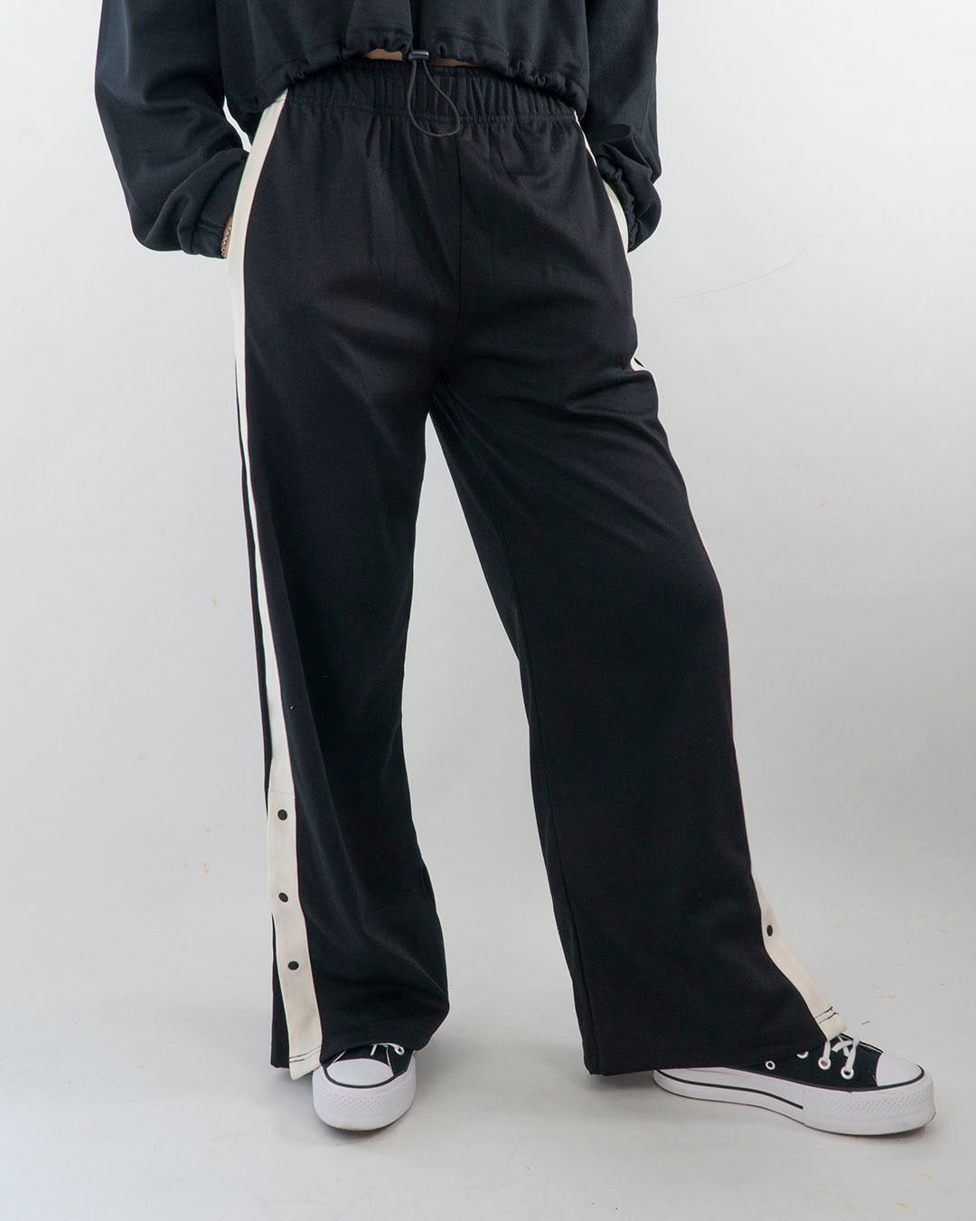 Tuta a peso medio con pantalone con banda MAYORAL