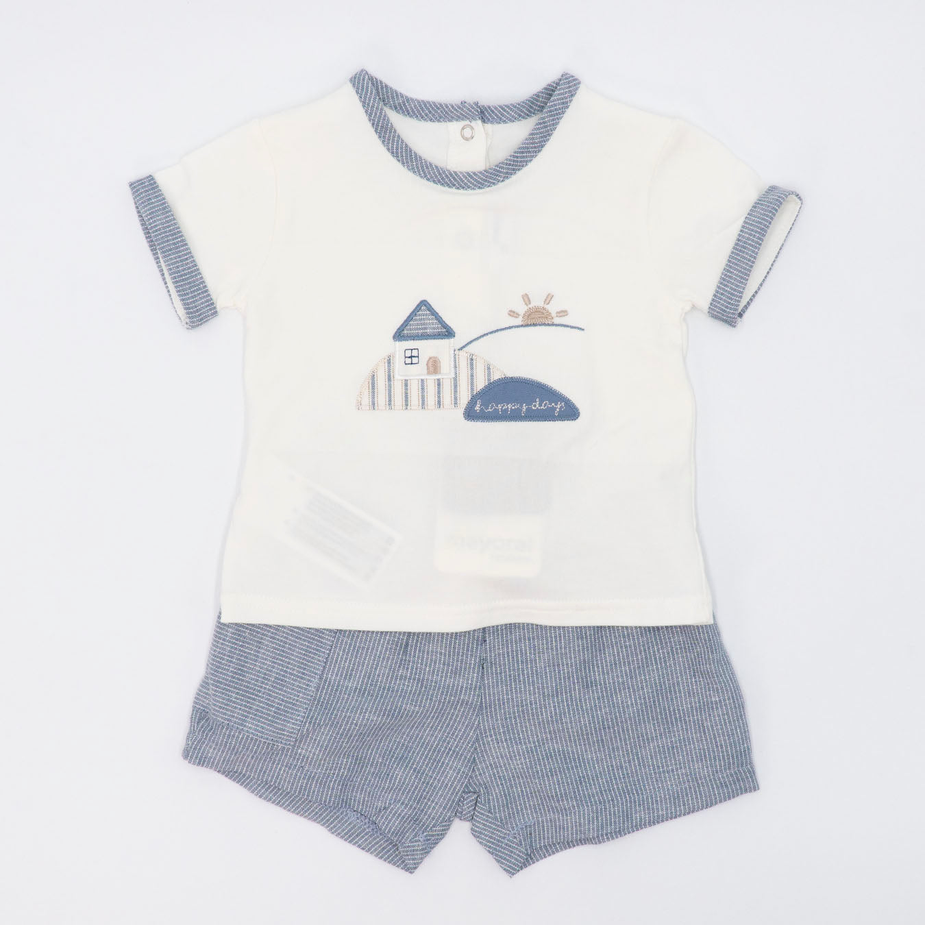 Completo di bermuda e t-shirt con casetta MAYORAL