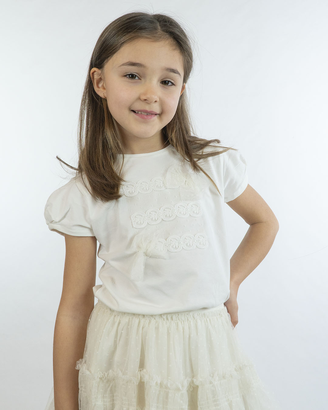 T-shirt con applicazioni e fiocco in pizzo MAYORAL