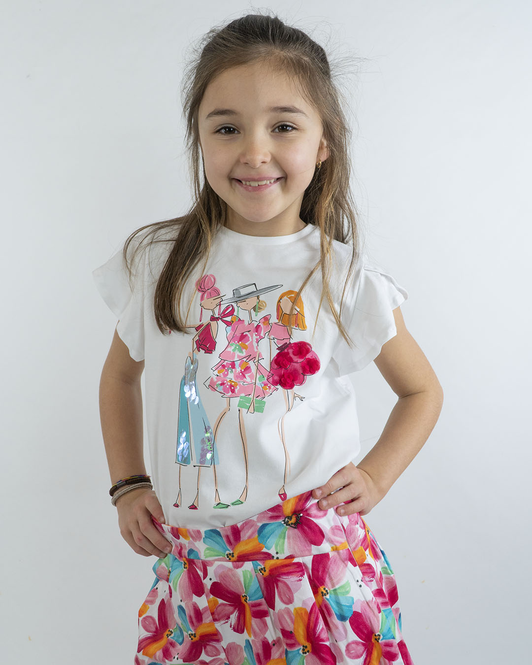 T-shirt con pailettes ed applicazioni MAYORAL