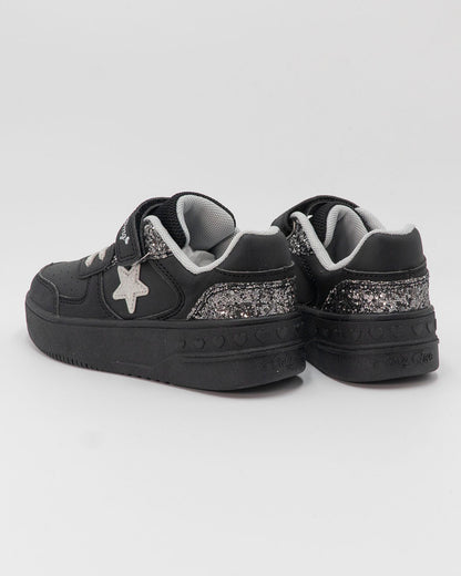 Scarpe con strappi e glitter