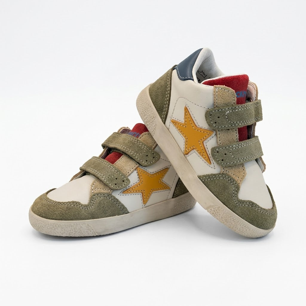 Scarpe in pelle con strappi e stella FALCOTTO