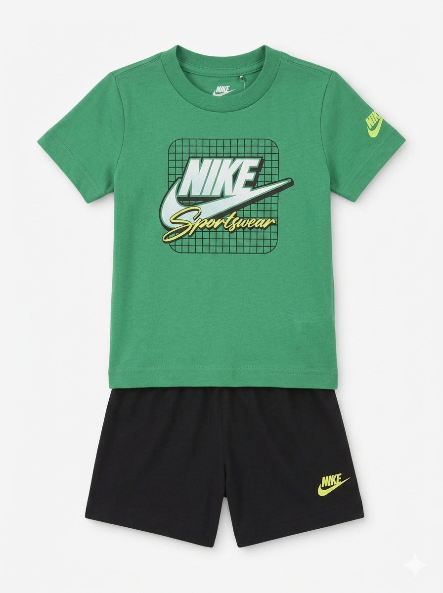 Completo 2 pz. con pantaloncino sintetico NIKE