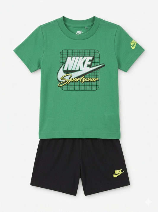 Completo 2 pz. con pantaloncino sintetico NIKE
