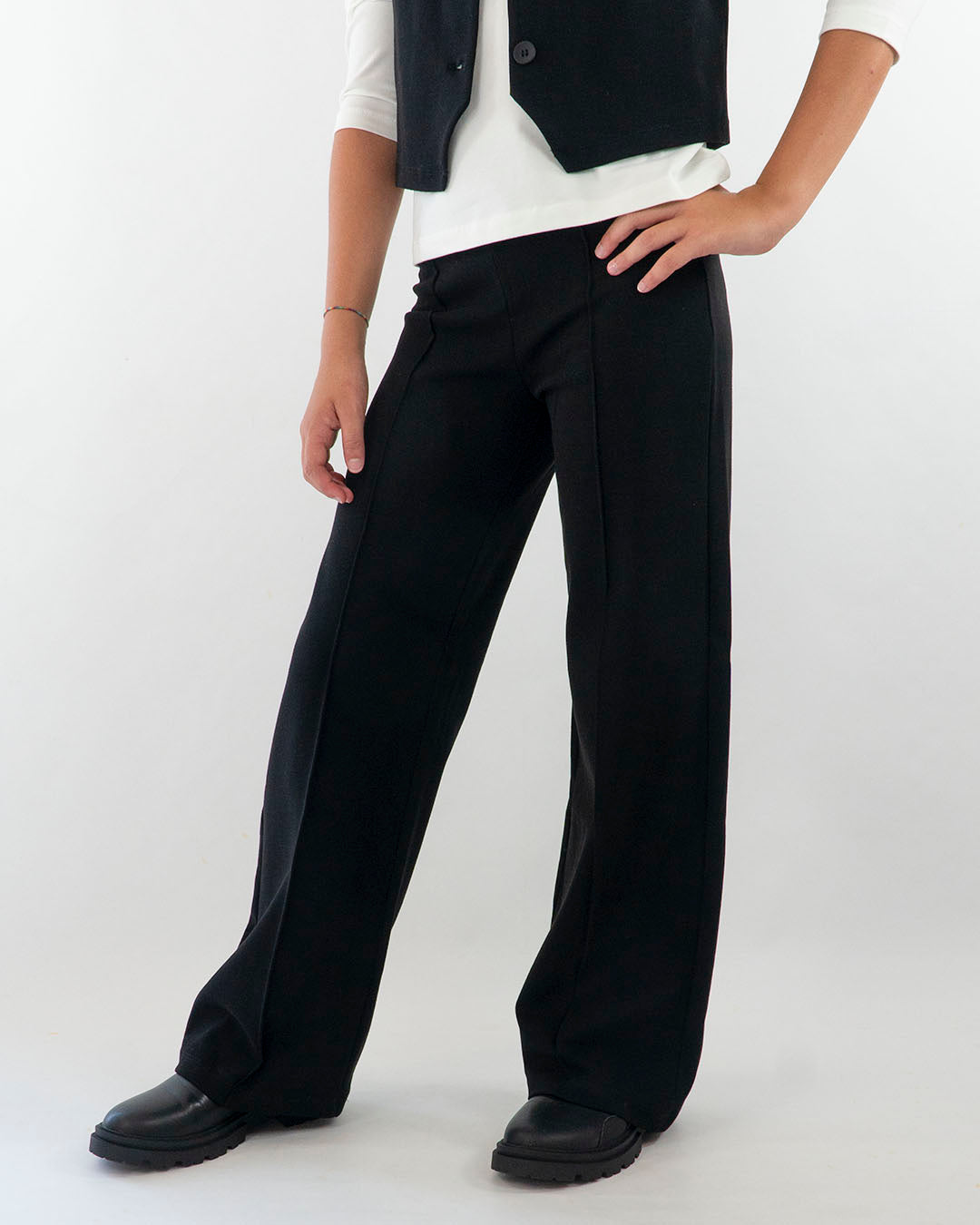 Completo di gilet e pantalone largo MAYORAL