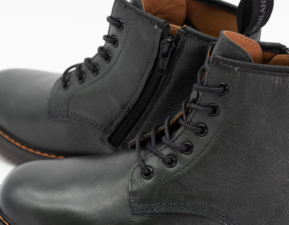 Anfibio in pelle con lacci e zip laterale GRUNLAND