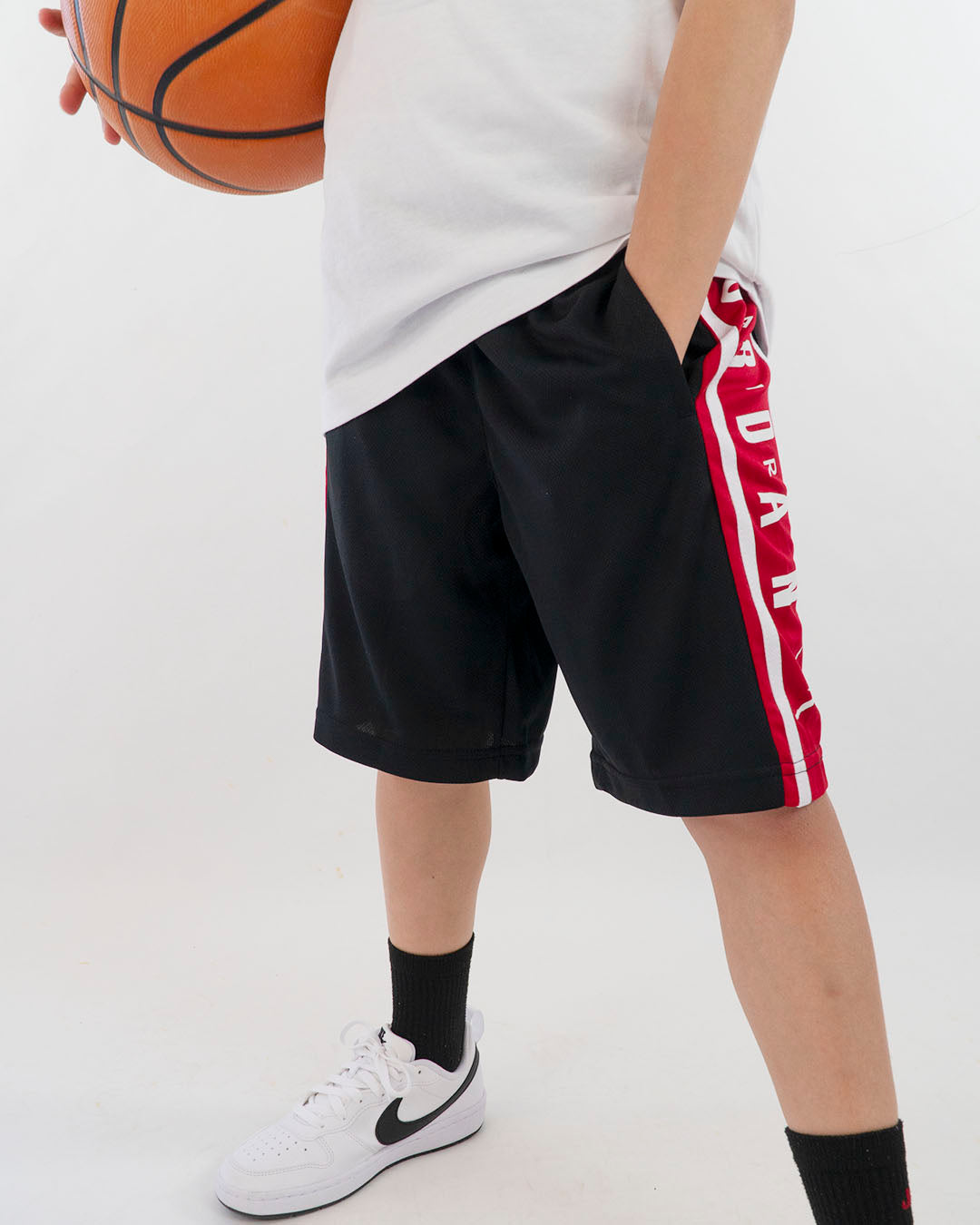 Pantaloncino leggero con scritta laterale JORDAN