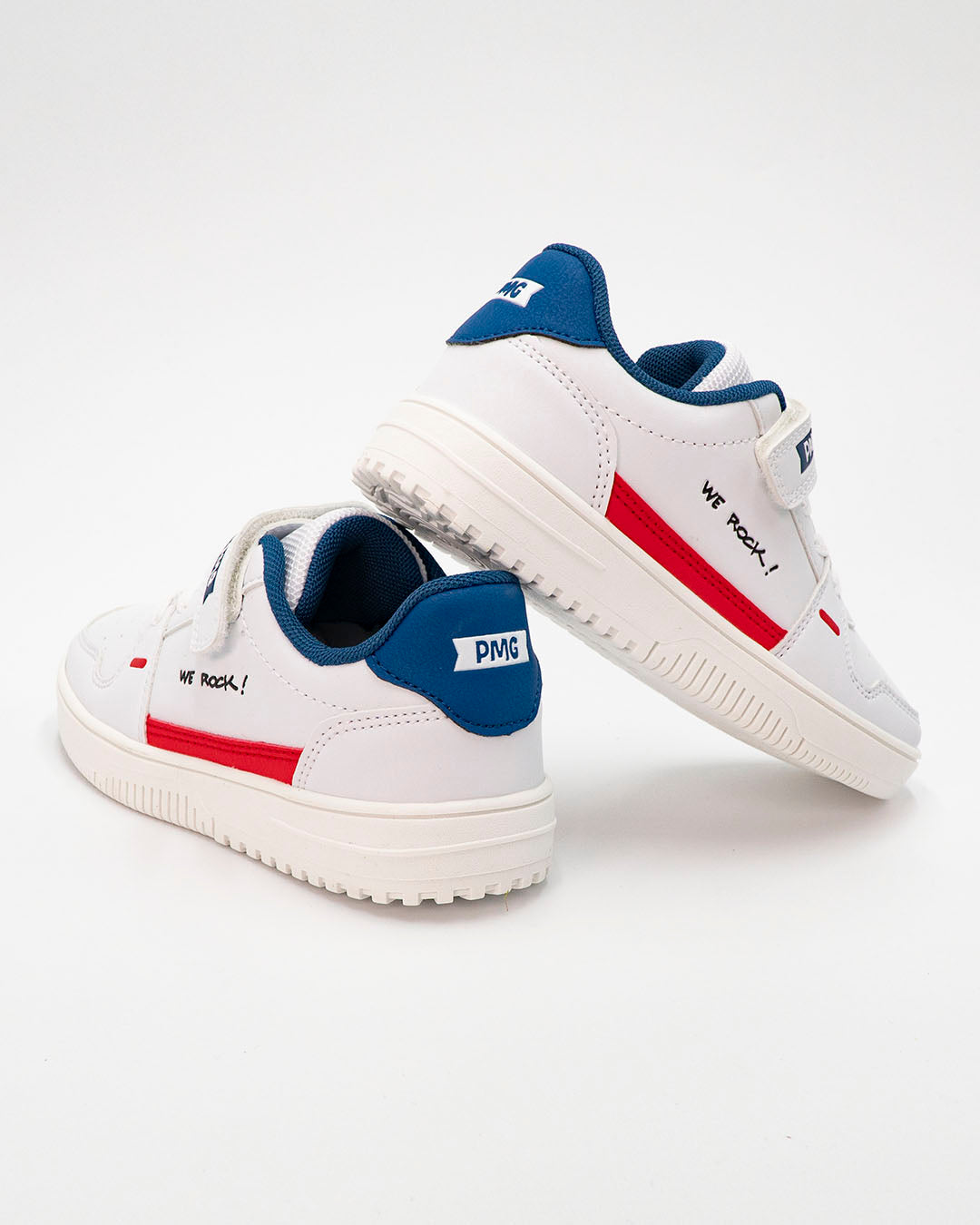 Scarpe con laccio elastico e strappo