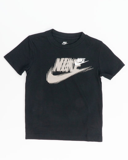 Completo con pantaloncino a multilogo NIKE